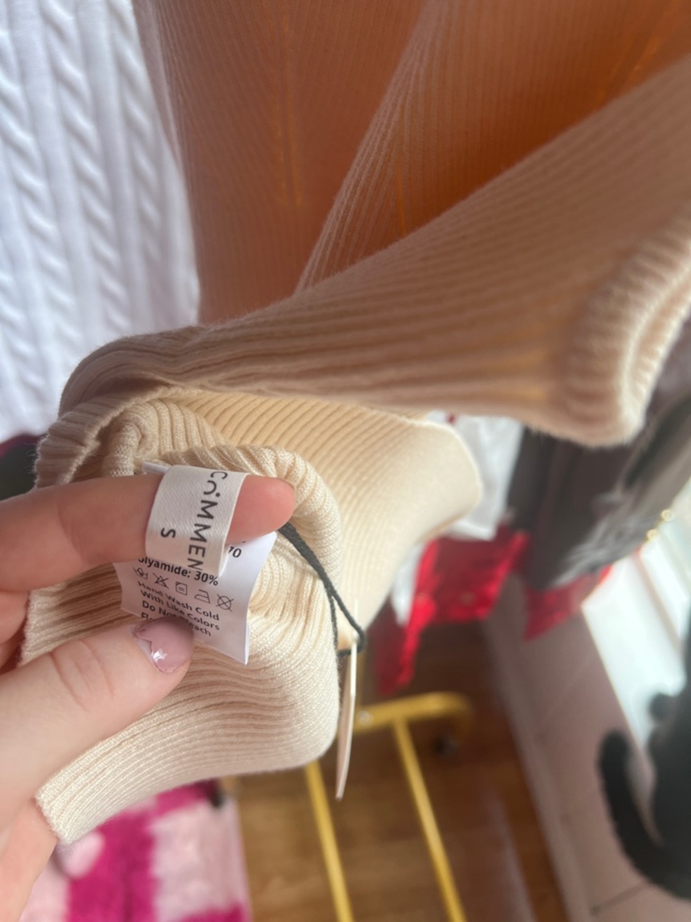 Commense Cream Ribbed Sleeveless Tank Top - Picture 4 of 4